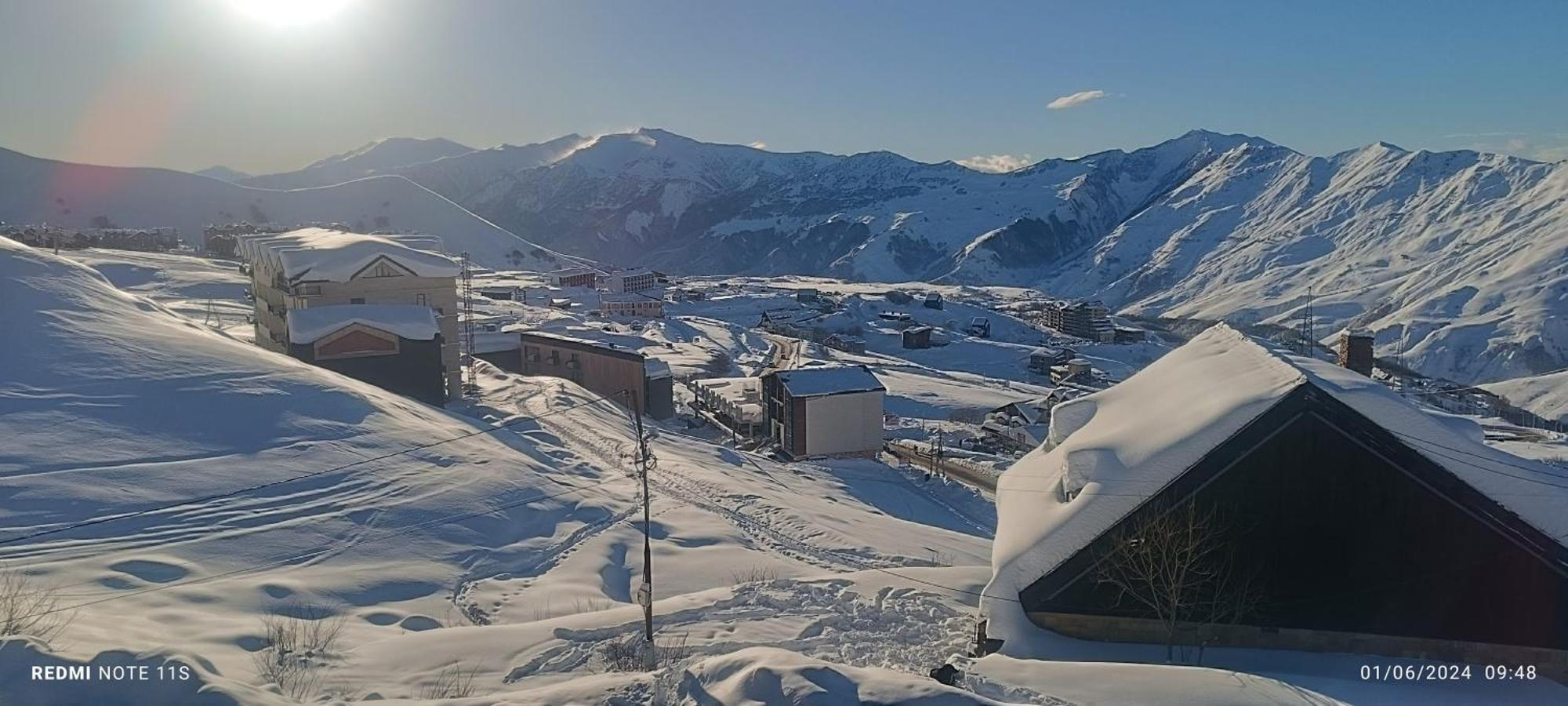 New Shino Gudauri Hotel Exterior photo